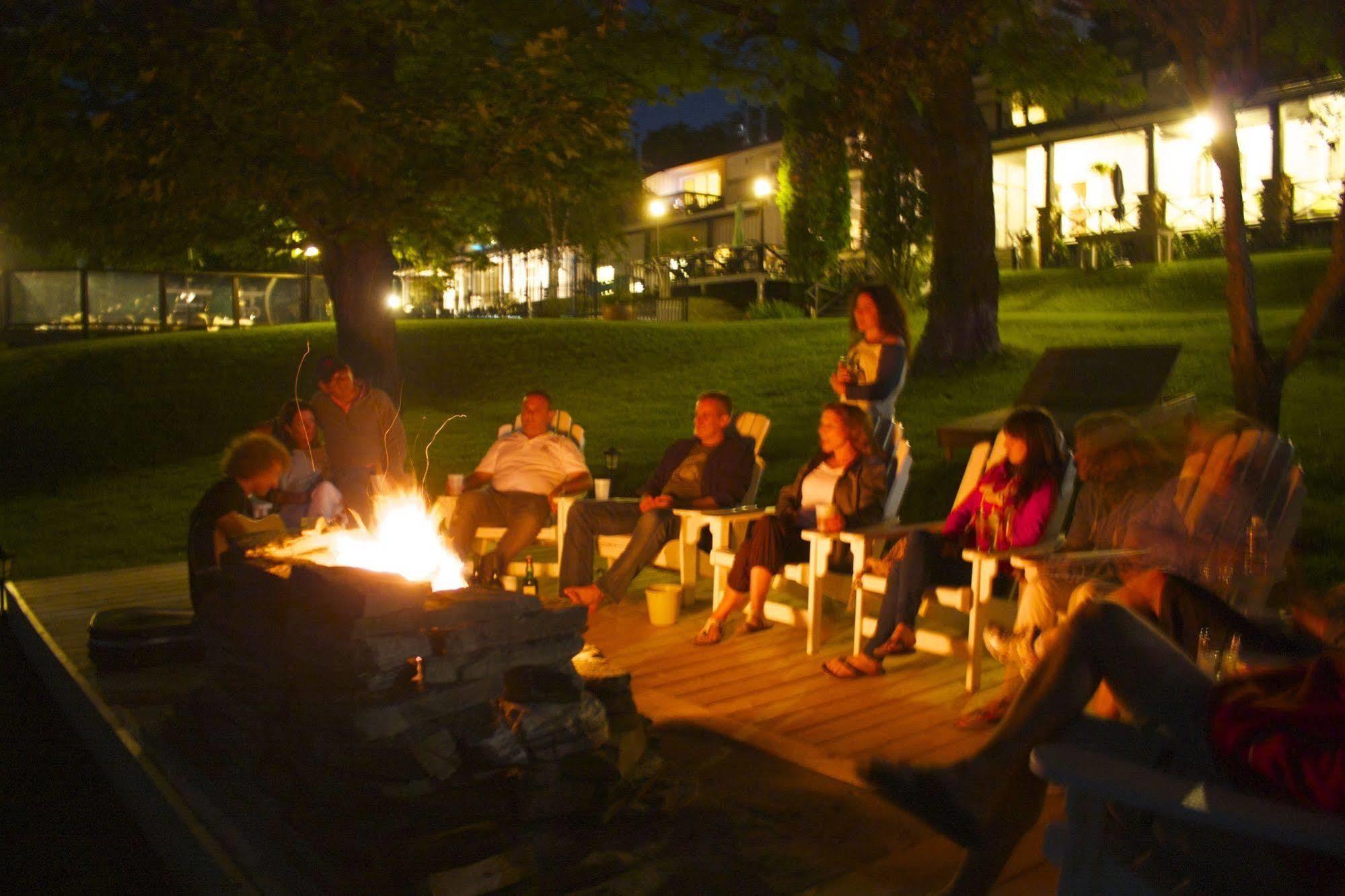 Sir Sam'S Inn & Spa (Adults Only) Haliburton Dış mekan fotoğraf