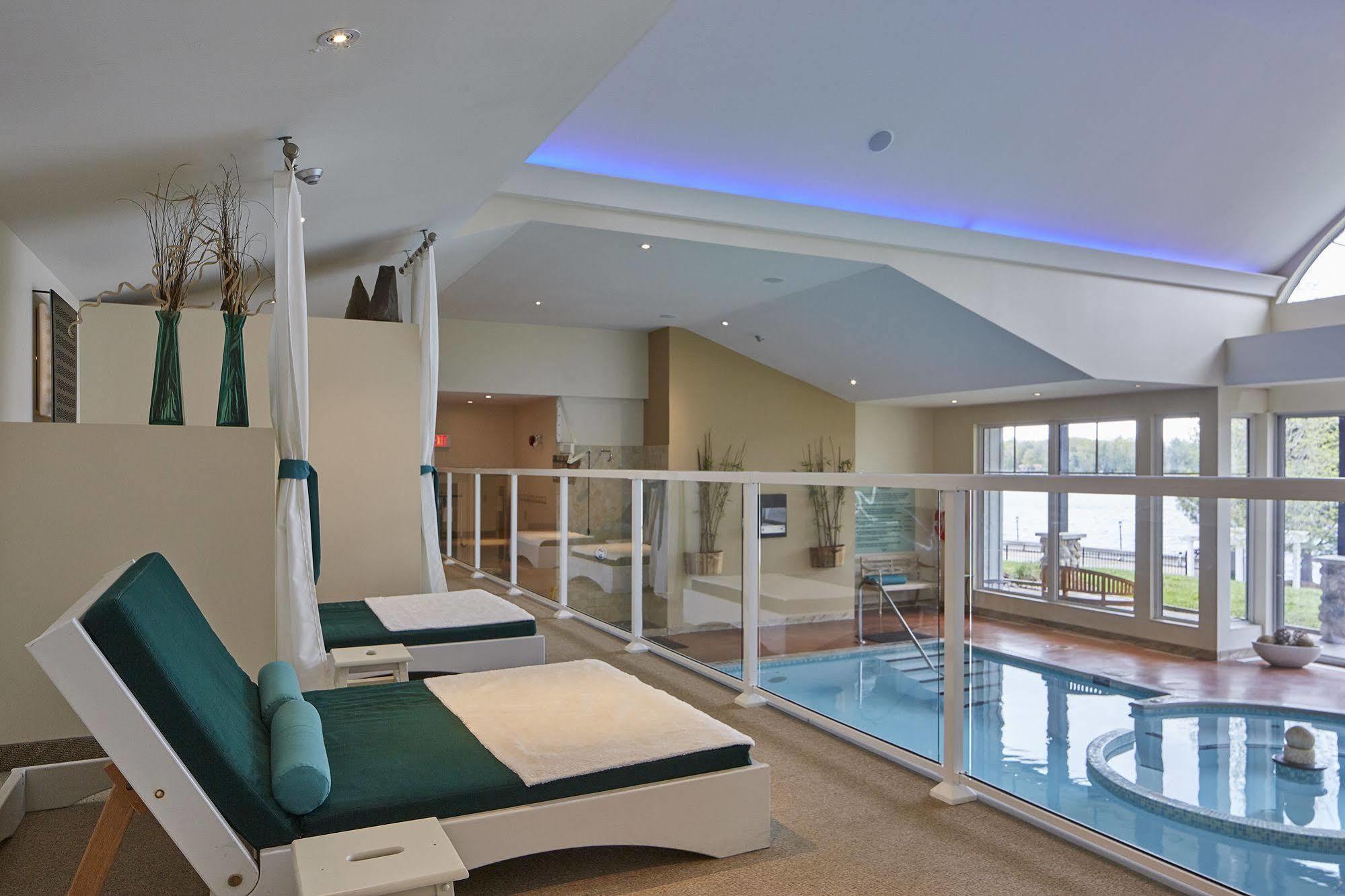 Sir Sam'S Inn & Spa (Adults Only) Haliburton Dış mekan fotoğraf