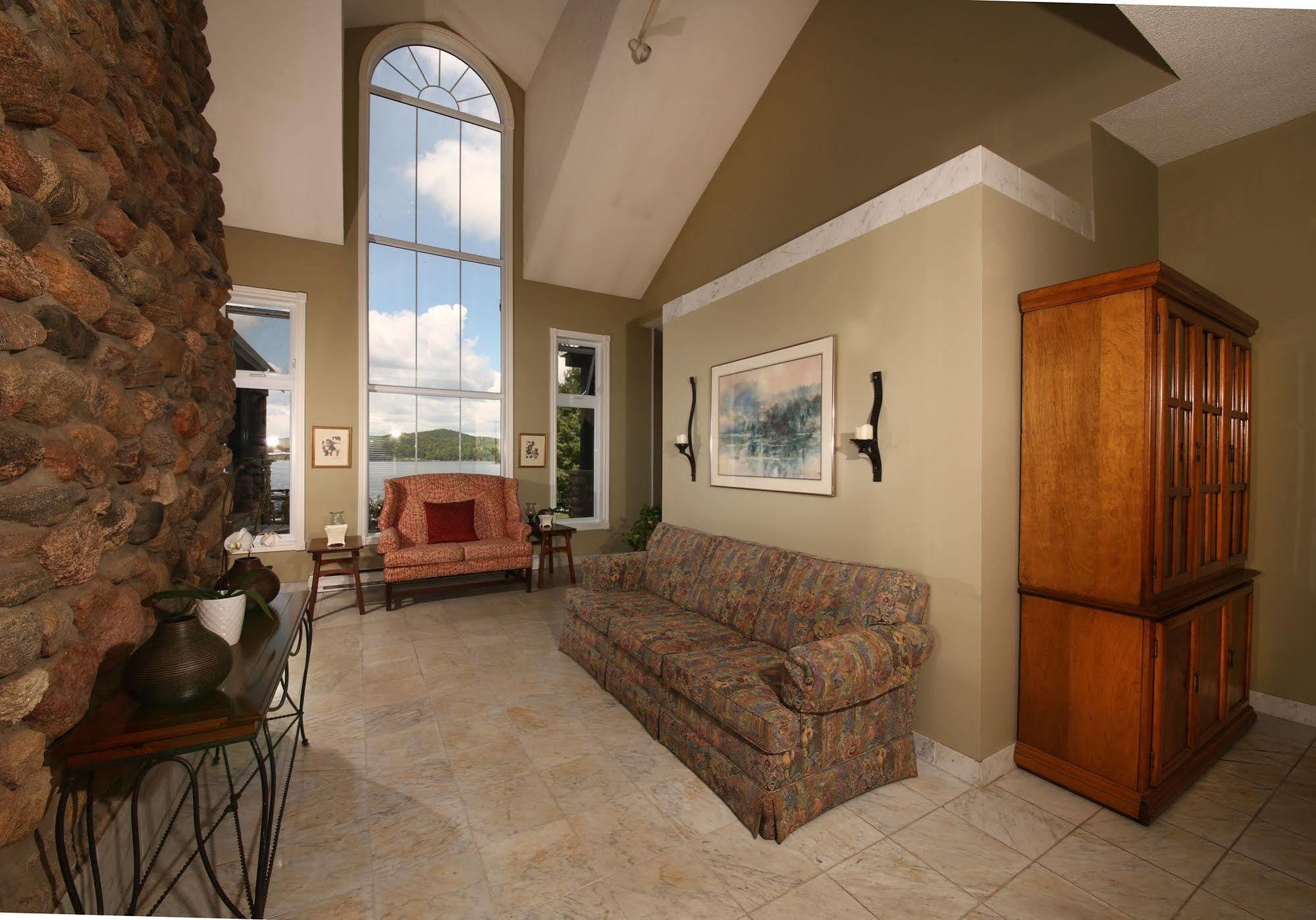 Sir Sam'S Inn & Spa (Adults Only) Haliburton Dış mekan fotoğraf