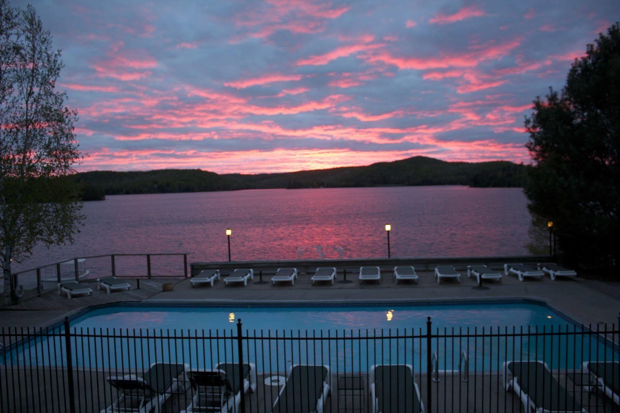 Sir Sam'S Inn & Spa (Adults Only) Haliburton Dış mekan fotoğraf
