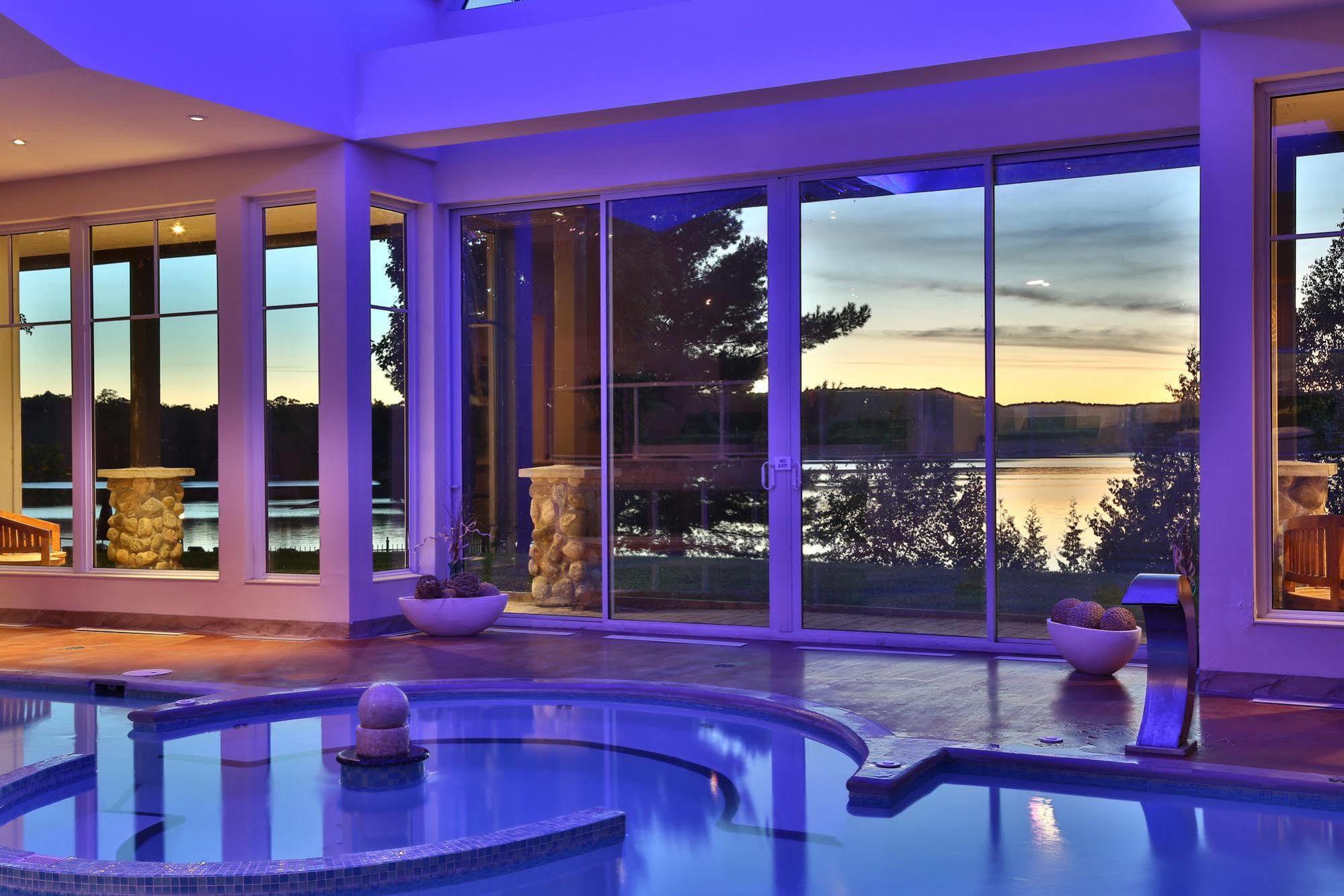 Sir Sam'S Inn & Spa (Adults Only) Haliburton Dış mekan fotoğraf