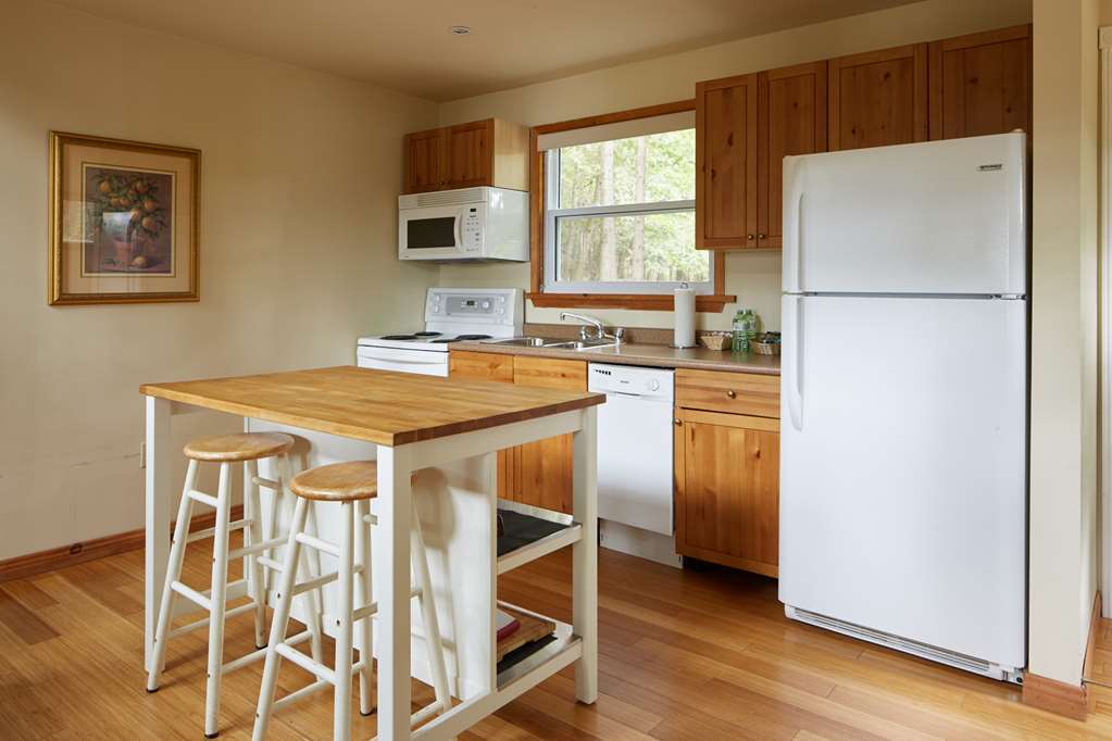 Sir Sam'S Inn & Spa (Adults Only) Haliburton Oda fotoğraf