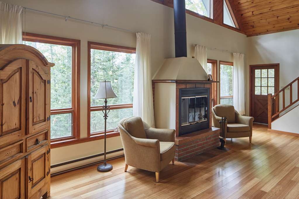Sir Sam'S Inn & Spa (Adults Only) Haliburton Oda fotoğraf